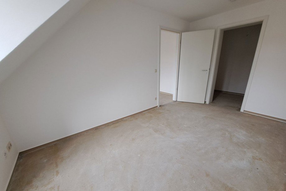 Schlafzimmer mit Ankleidebereich Dachgeschosswohnung Lutherstadt Wittenberg