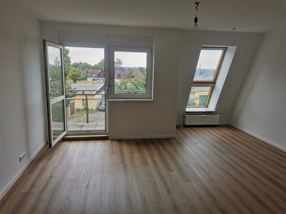 Wohn-/Schlafzimmer & K�che Dachgeschosswohnung Coswig (Anhalt)