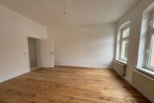AD69 W3 WZ 5-Raum-Wohnung im Obergeschoss