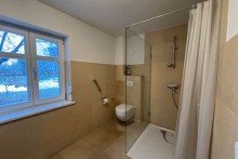 Bad Nebengeb�ude Mehrgenerationenhaus in ehemaliger Schule � Bezugsfertig mit gro�em Grundst�ck in Gommlo