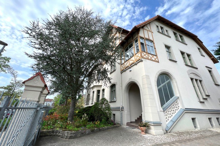 Mel2 Ansicht Lutherstadt Wittenberg Erdgeschosswohnung Gro�e 4-Raum-Wohnung mit Wintergarten