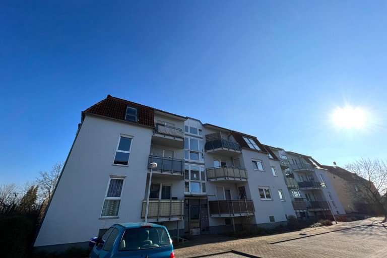 Fr�Co5 Ansicht Coswig (Anhalt) Dachgeschosswohnung Sanierte 1-Raum-Wohnung mit Balkon