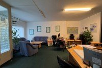 Bild (d80aa1aed05d91d90933f991819d494b): Ger�umige B�roeinheit im EG