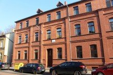 Fl2 Website 2-Raum-Wohnung mit Balkon im Altbau