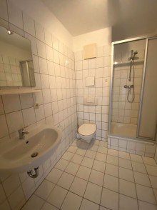 Dob2b W3 Bad Kleine 1-Raum-Wohnung mit Personenaufzug